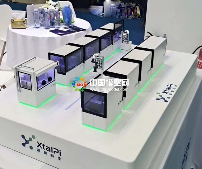 醫(yī)學(xué)智能實(shí)驗(yàn)室模型