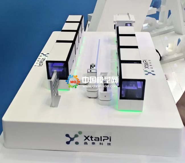 醫(yī)學(xué)智能實(shí)驗(yàn)室模型